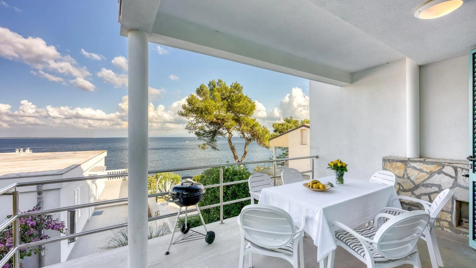 מאלי לוסיניי Valdarke Seaside Apartment - Happy Rentals